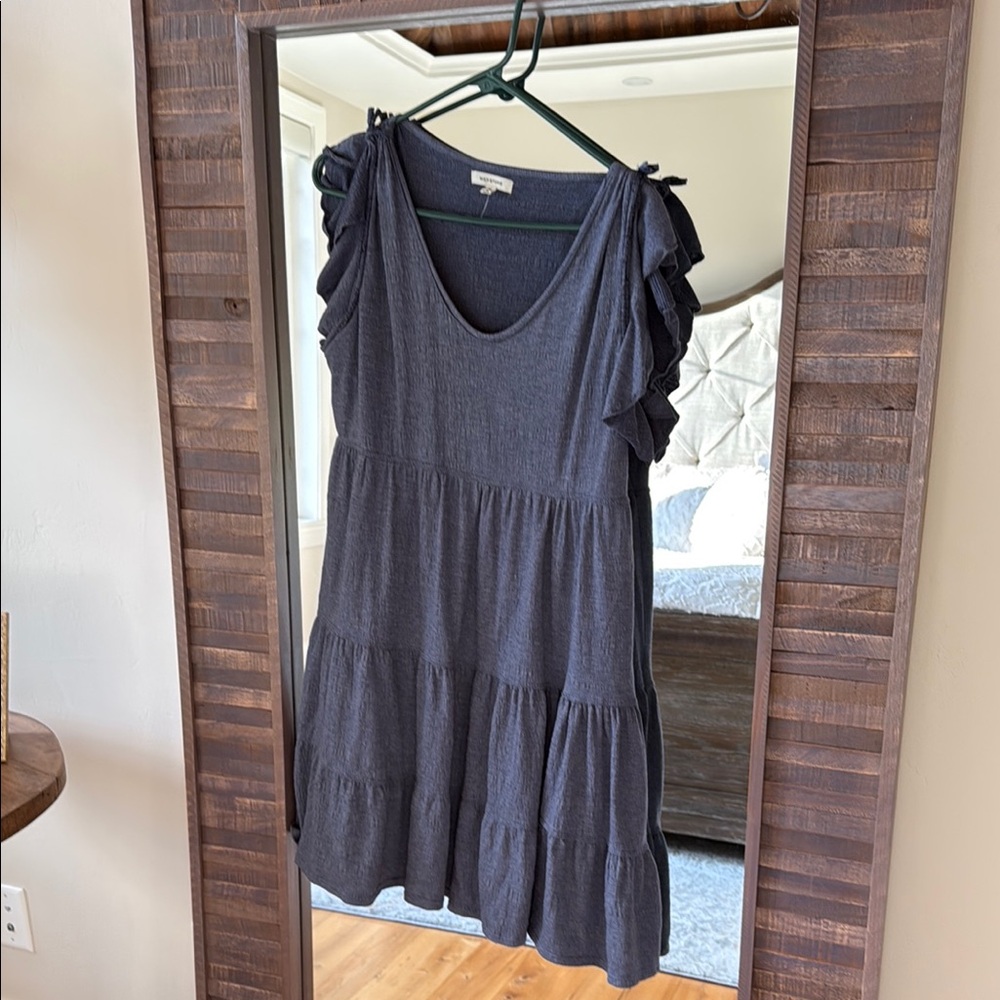 Max Studio Gray Sleeveless Ruffled dress